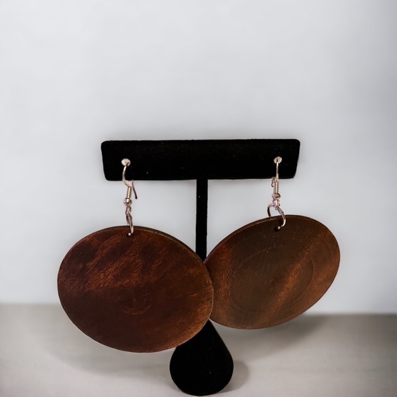 SALE! Afrocentric Women Wooden Teardrop Shaped Wood Dangle Earrings - Picture 3 of 5